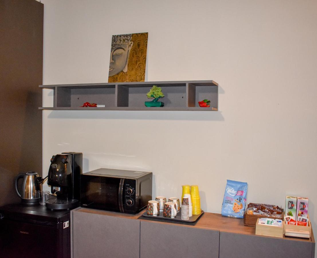 Casa Vacanze Oikia - Room Girasole Napoli Ngoại thất bức ảnh