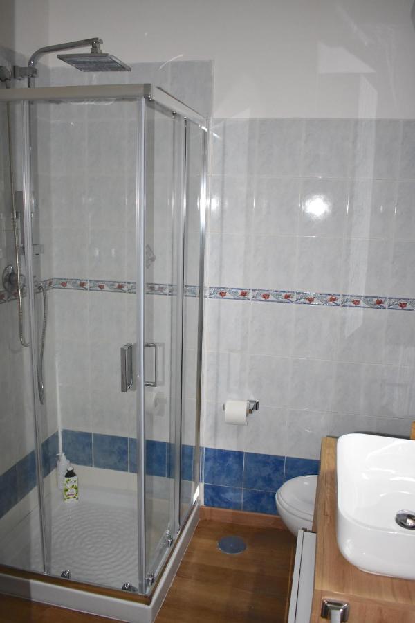 Casa Vacanze Oikia - Room Girasole Napoli Ngoại thất bức ảnh